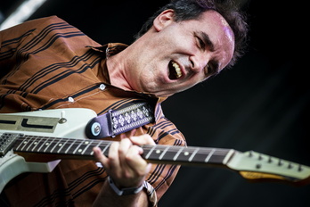 Joseba Irazoki berako musikaria Gasteizko Azken Rock Jaialdian