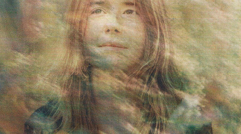 Olatz Salvador,  ‘Zainak eman’ diskoaren irudi batean