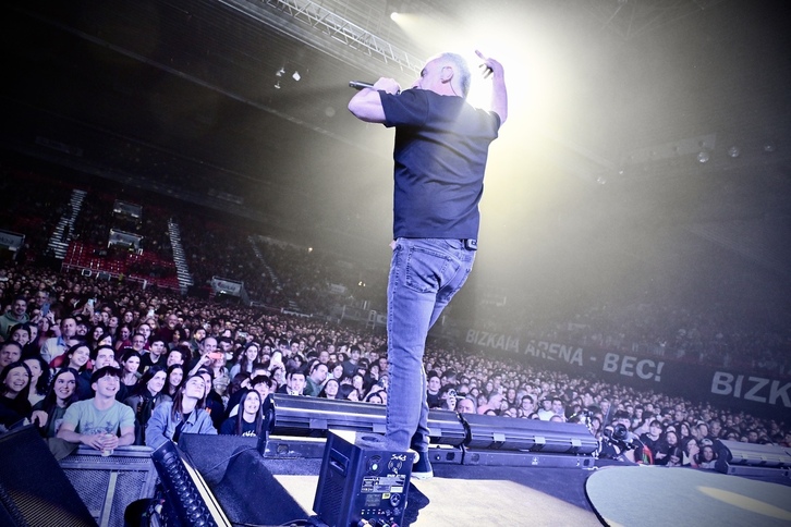 Bizkaia Arena goraino beteta zela eskaini du bigarren agur kontzertua Gatibuk.