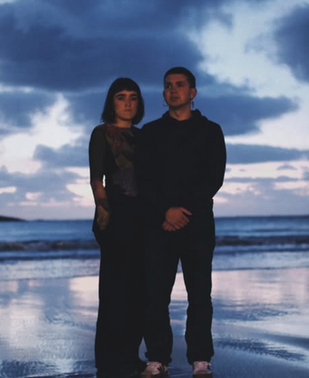 Hondora taldeko Elisa Bayona eta Ibai Gallardo.